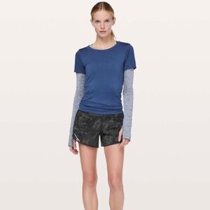 Lululemon Hotty Hot Short II *Long 4” in Incognito Camo Multi Grey / Black